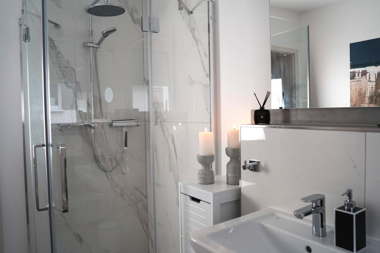 Kamin, Parkplatz, Balkon, Stilvolles Zuhause,Grosszuegig Apartment Paderborn Bagian luar foto