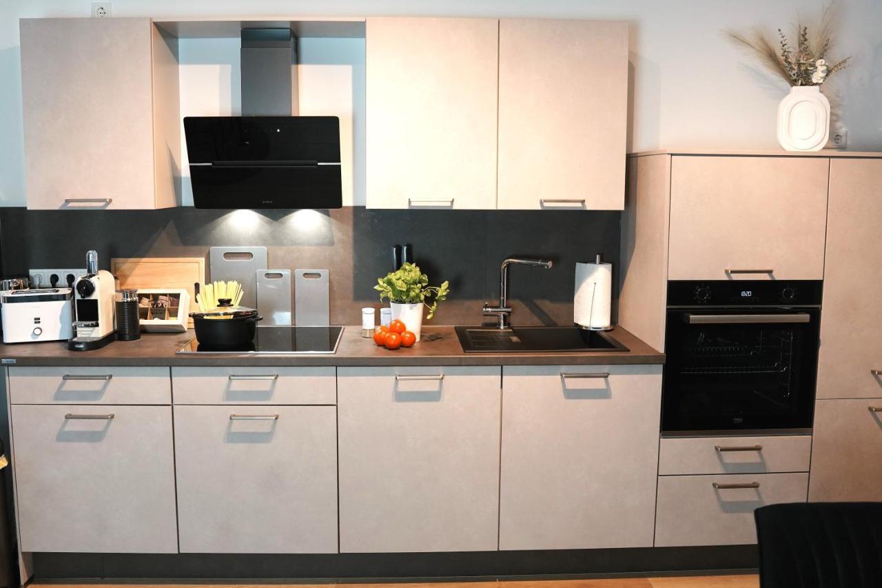 Kamin, Parkplatz, Balkon, Stilvolles Zuhause,Grosszuegig Apartment Paderborn Bagian luar foto