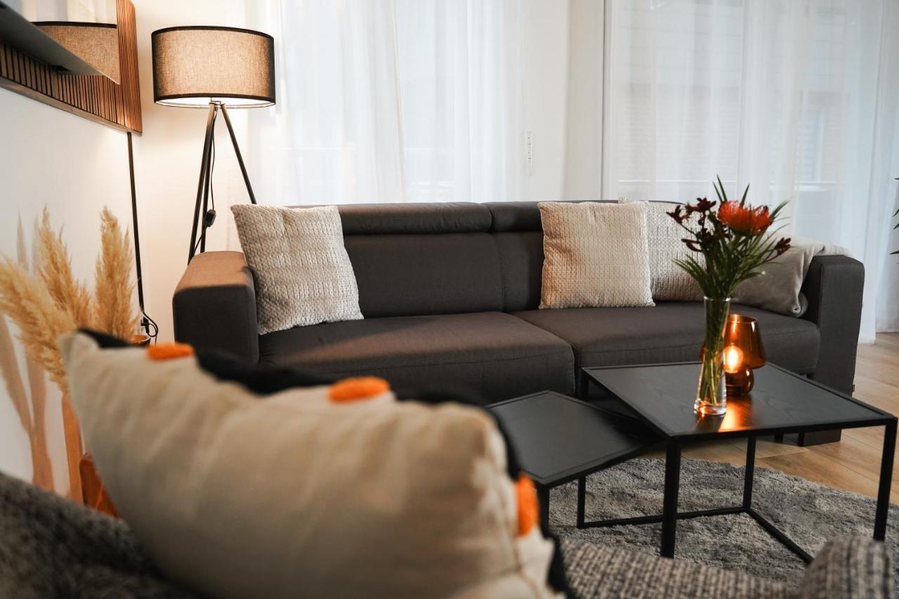 Kamin, Parkplatz, Balkon, Stilvolles Zuhause,Grosszuegig Apartment Paderborn Bagian luar foto